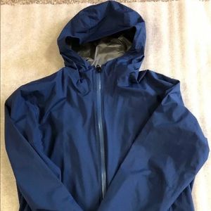 New REI men’s rain coat jacket Size large